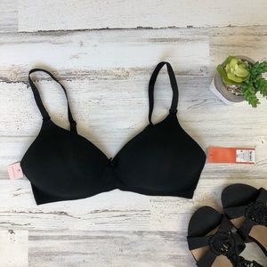 Black nursing maternity bra breast feeding NWT